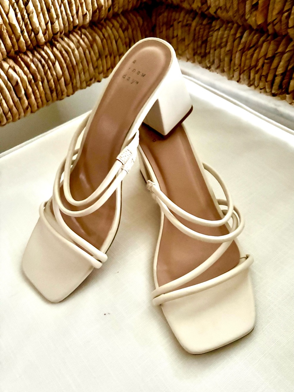 NWOT / A New Day / Blakely Multi-Strap Mule Block Heels / Cream Ivory / Size 9
